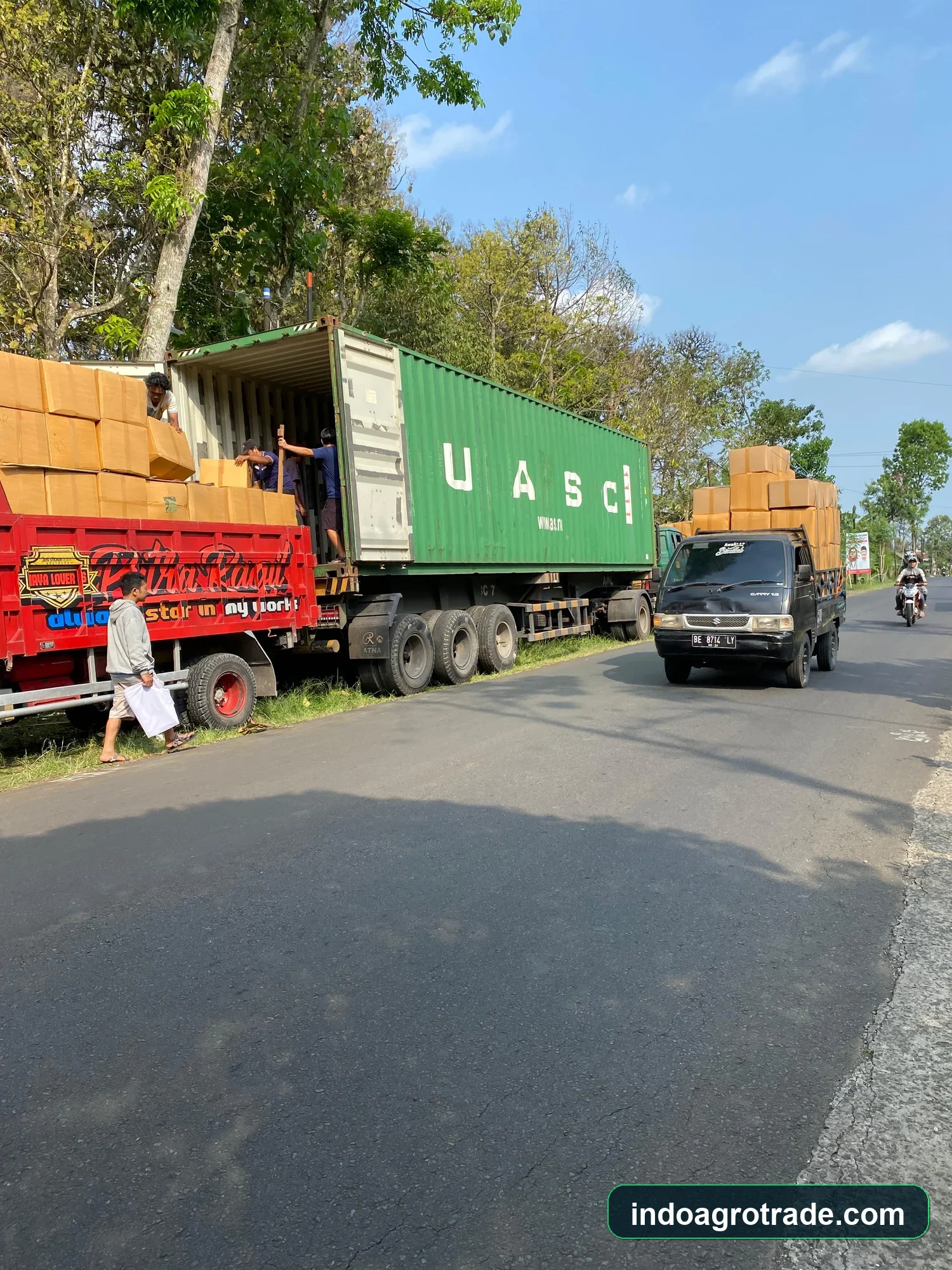 Container stuffing and loading for ocean freight export UASC